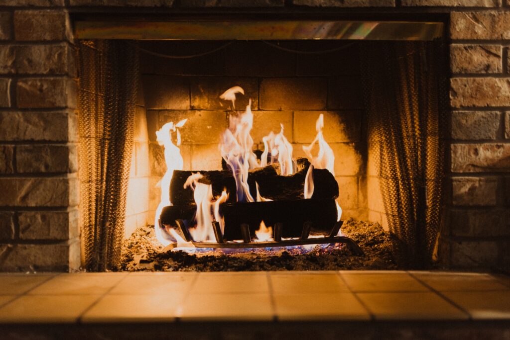10 conseils pour choisir un pare feu de cheminée